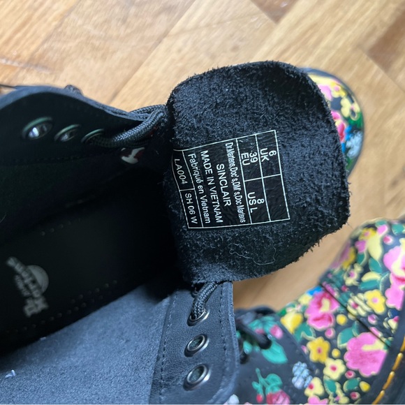 Dr. Martens SINCLAIR FLORAL PLATFORM BOOTS Sz8 - fit like 8.5/9 - Picture 4 of 8